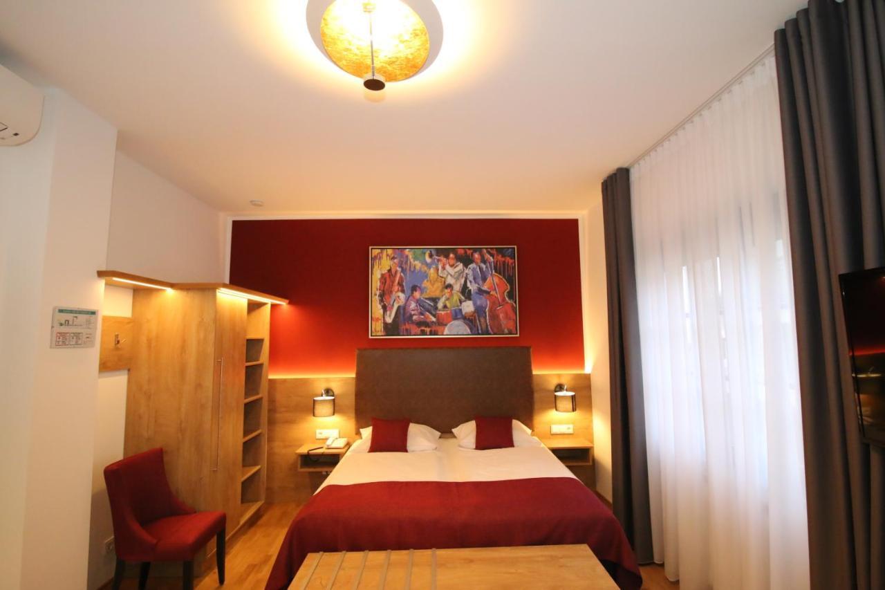 Hotel Trapp Rüdesheim am Rhein Quarto foto